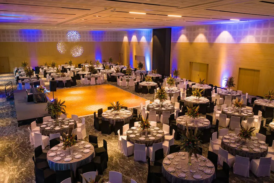 Salón Av Contreras