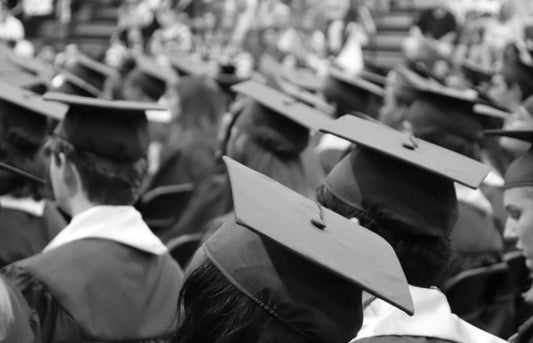Ropa y Accesorios para Graduaciones  | 2024